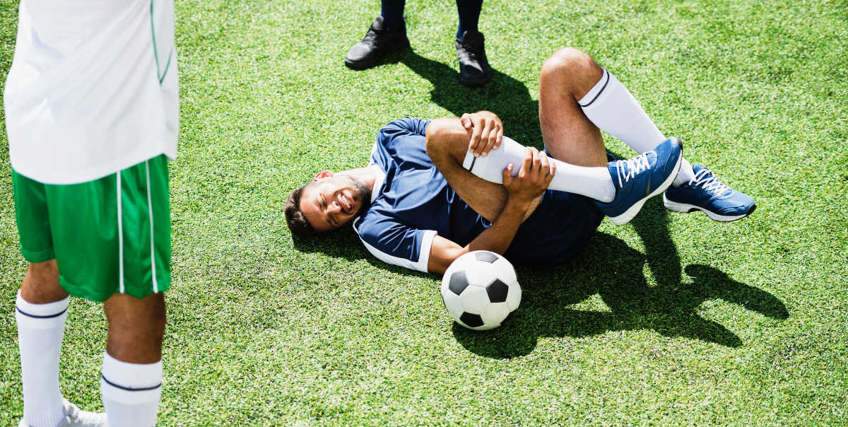 Conheça as lesões musculares e ósseas mais comuns nos membros inferiores dos jogadores de futebol